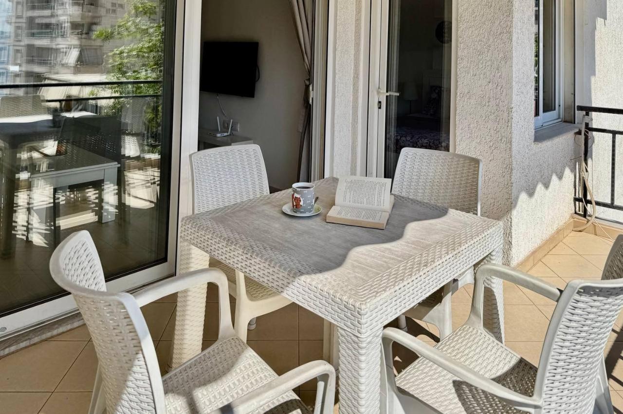 Morina Sea View Apartment Саранда Екстер'єр фото