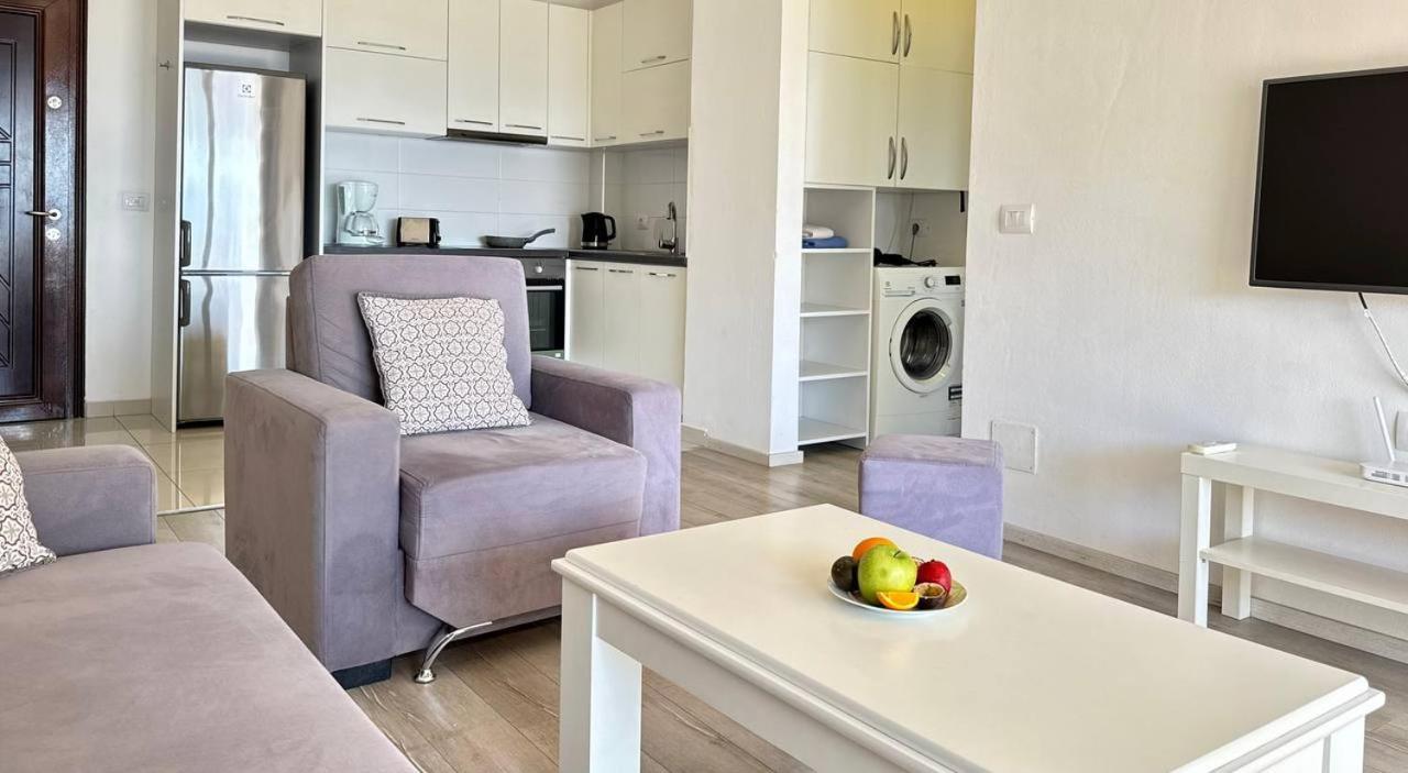 Morina Sea View Apartment Саранда Екстер'єр фото
